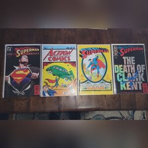 4 - DC - Superman Comics.